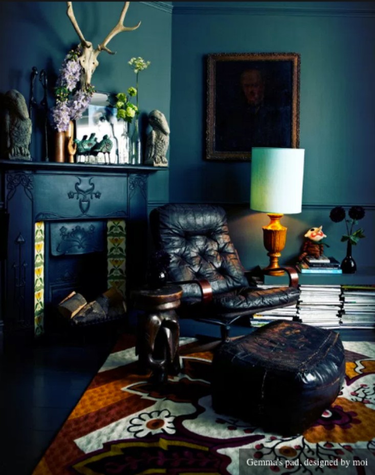 7 Striking Colors That Will Spice Up Your Living Room Interior Design!